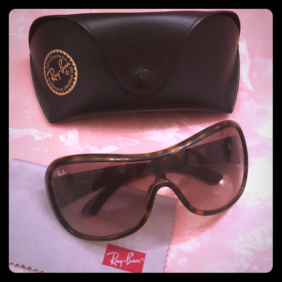 Ray-Ban Accessories - Ray Ban oversized sunglasses brown RN4099